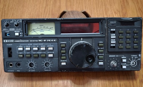 Icom communications receiver - communications,