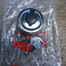 TOYOTA LAND CRUISER FJ40 FJ45 FUEL TANK CAP NOS Genuine