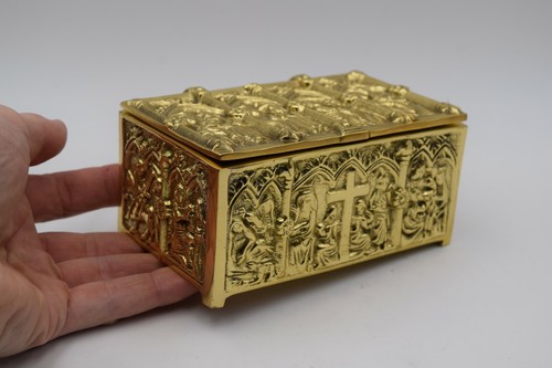 Ornate brass tabernacle key - +,