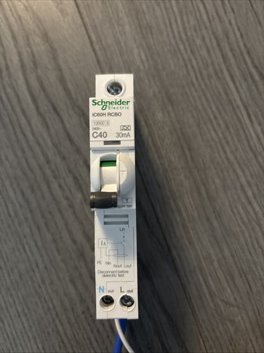 Schneider ic60h a9d11840 - schneider,