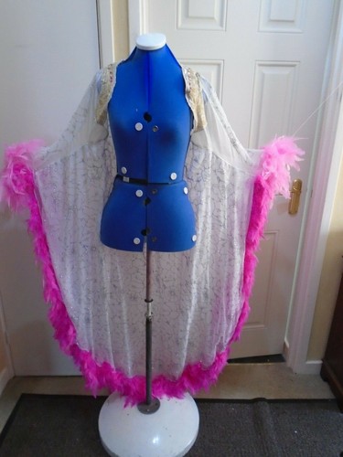 Showgirl cape feathers theatre - feathers,