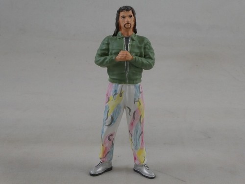 Figurine kalle standing for - standing,