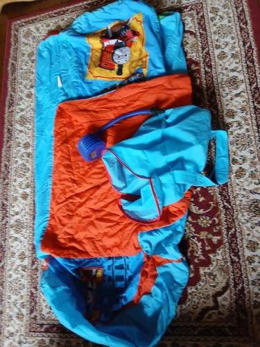 Thomas tank outer sleeping - outer,