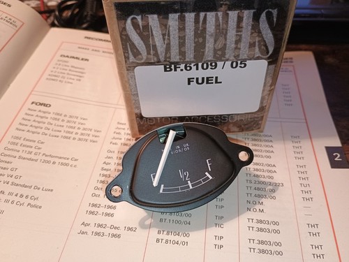 Fuel tank gauge fits - fits:, austin