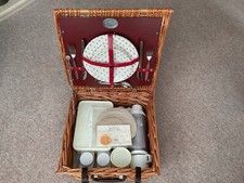 Brexton Picnic Set For 2