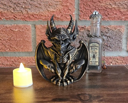 Haunting gargoyle statue - haunting,
