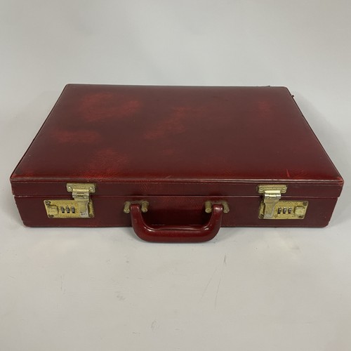 Vintage maroon leather - vintage,