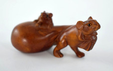 VINTAGE JAPANESE HAND CARVED