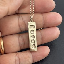 9 Ct Yellow Gold ingot pendant with 9 ct  18 inches chain.UK Hallmarked