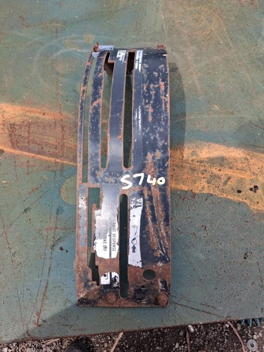 International tractor cab part - tractor,