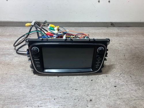 Sat nav navigation with - with, leads