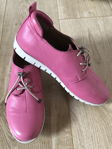 Adesso pink soft leather lace