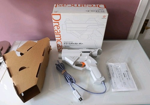 Genuine sega dreamcast gun - genuine,
