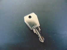 Original Kamei replacement key key 25508 for roof boxes roof box carrier