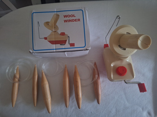 Wool winder and pairs of - winder,