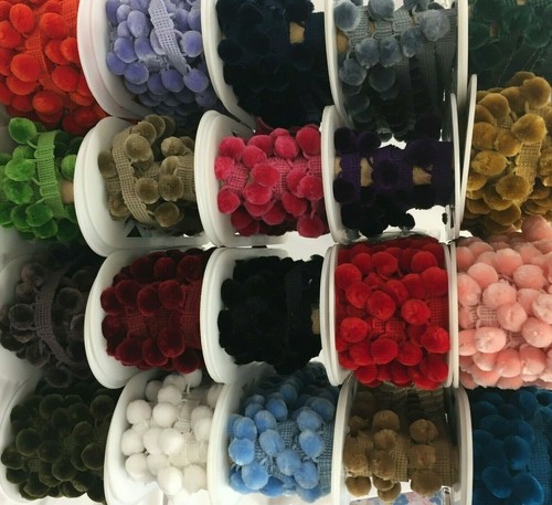 Luxury velvet feel - pom, pom