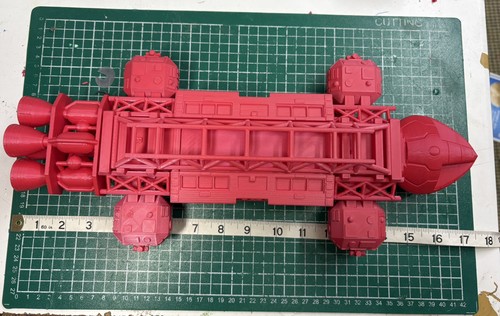 Space 1999 eagle transporter - eagle,