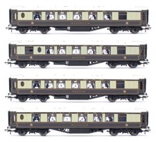 HORNBY 'OO' GAUGE R4254 SET OF