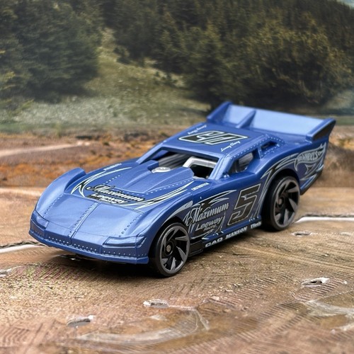 Hot wheels maximum leeway blue - maximum,