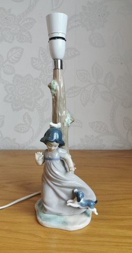 Nao lladró figurine table - nao,