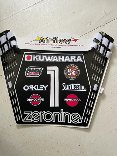 Authentic zeronine stadium - authentic,