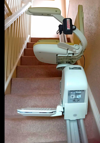 Acorn 130 straight stairlift - straight,