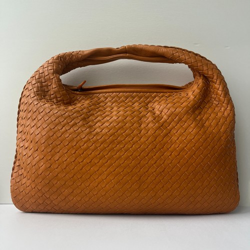 Authentic bottega veneta - bottega,