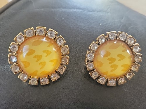 Betsey johnson clip on - ,