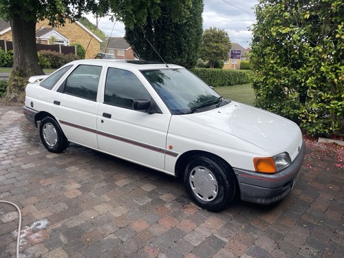Ford escort mk5 lx quartz - mk5,