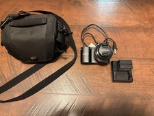 Samsung NX 1000 20.3MP Digital