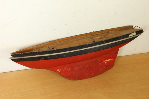 Vintage pond yacht early model - yacht,