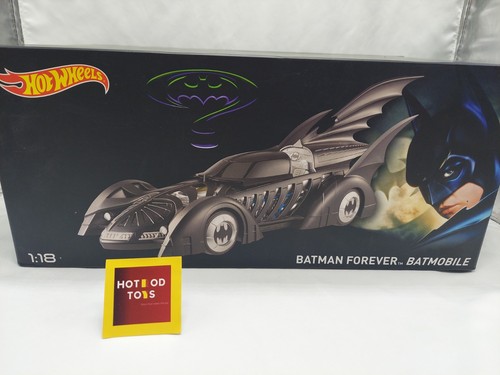 Hot wheels scale batman - 1:18,