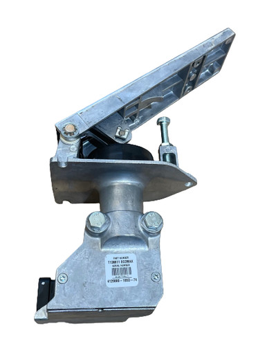 Throttle pedal mecalac terex - throttle,