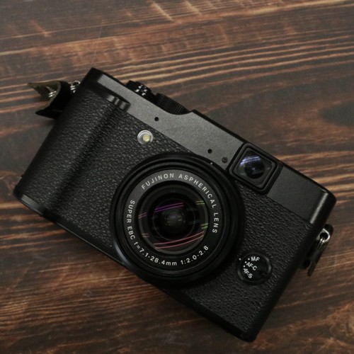 Fujifilm x10 black compact - fujifilm,