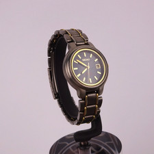 Seiko 7N82-0420 Titanium Watch