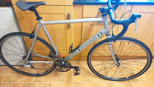 Raleigh airlite road bike - bike, 58cm