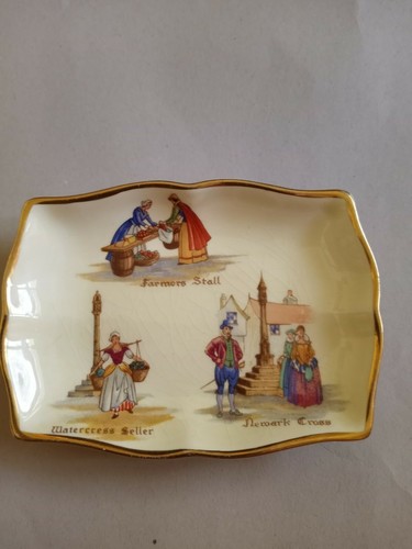 Royal winton ceramic small - royal,