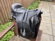 Ghost Veneto Treeless Saddle -