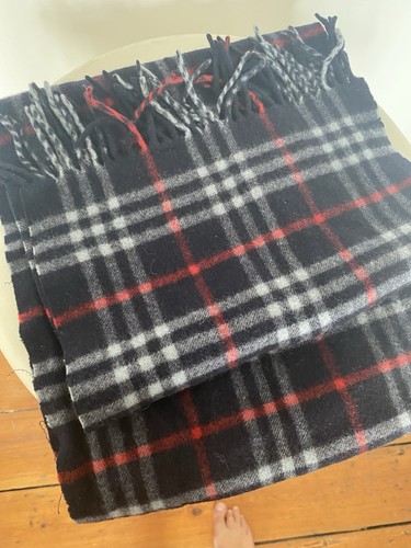 Burberry navy check - burberry,