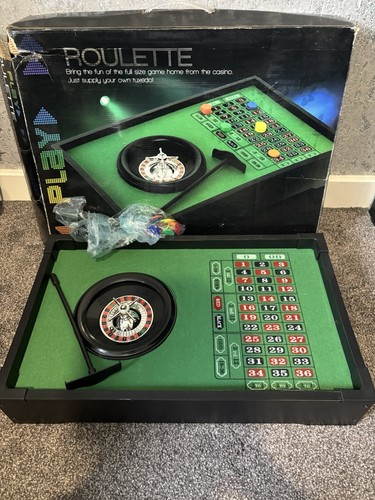 Table top roulette wheel with - roulette,