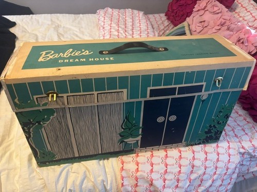 Original barbie dream house - original,