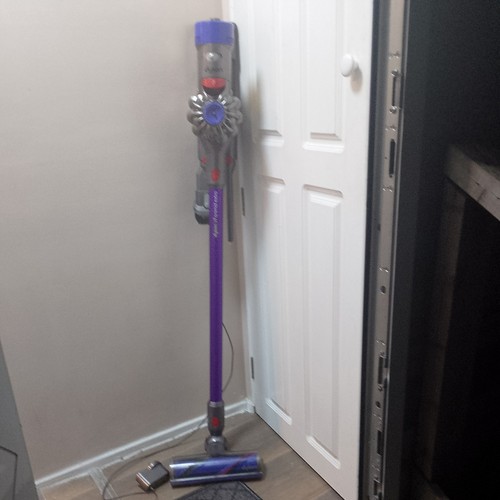 Reconditioned dyson - dyson, v8