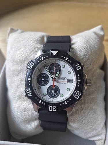 Rare vintage seiko sports 150 - rare,