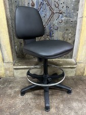 Black Medical Lab Dentist