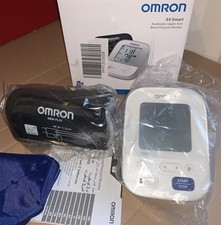 OMRON X4 Smart Automatic Upper Arm Blood Pressure Monitor -22-42cm cuff /New