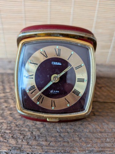 Coral vintage travel - coral,