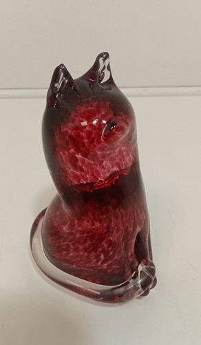 Wedgwood glass cat cranberry - cat,
