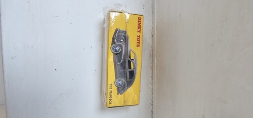 New sealed dinky toy - new,