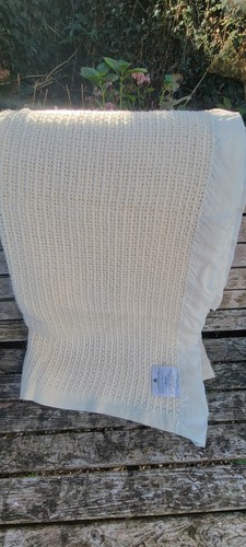 Large vintage cellular all - ,