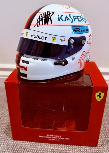 Signed ferrari 2019 - signed, 1/2